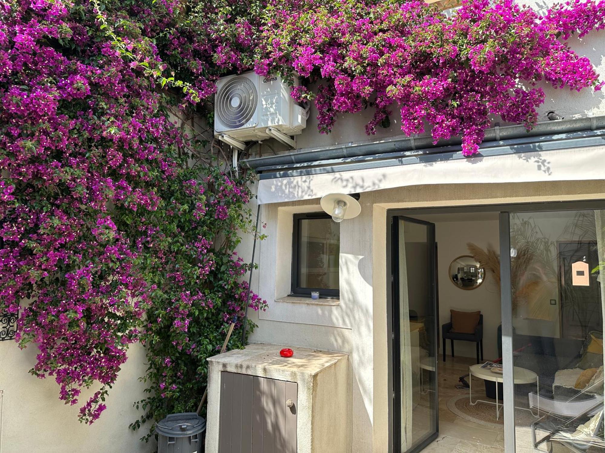 Appartements 3 Etoiles Terrasse Ou Patio Intra-Muros Aigues-Mortes Zewnętrze zdjęcie